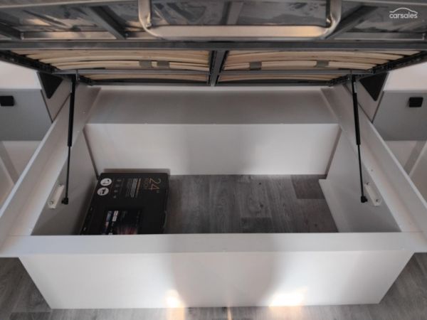 2025 New Age Caravans Manta Ray MR18ER Couples Van MY25 PRICE REDUCED! image