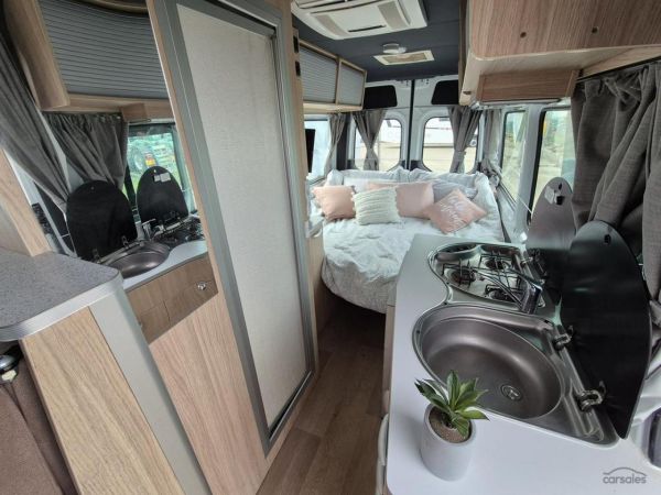 2020 Kea Nomad M700 3 Berth image
