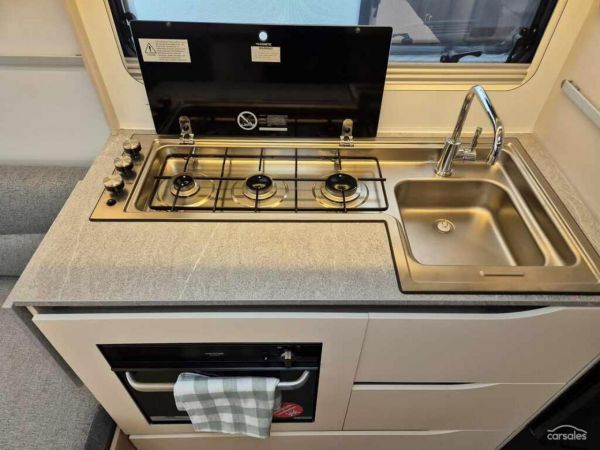 2024 Adria Adora 492 DT Sport image