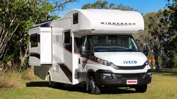 2022 Winnebago Coogee Iveco 4 Berth image