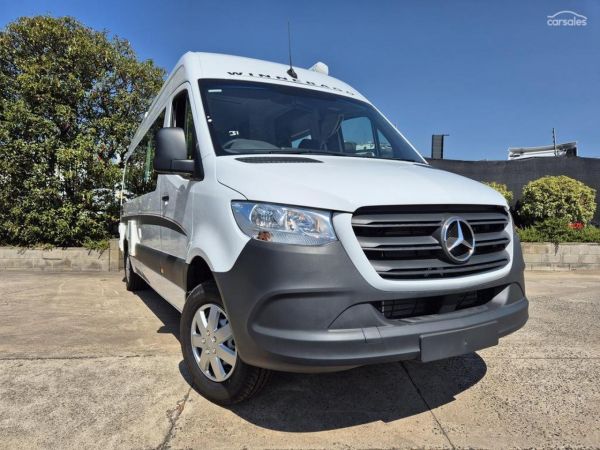 2024 Winnebago Bondi 4S Mercedes-Benz 2 Berth image