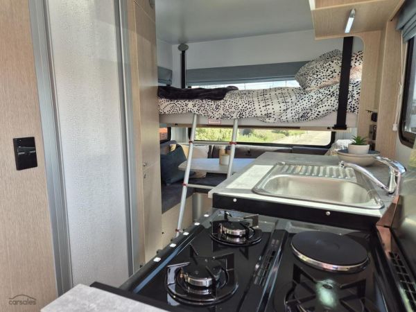 2024 Kea Discovery Mercedes-Benz M660 4 Berth image