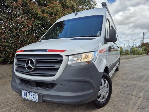 2021 Kea Nomad M700 3 Berth Mercedes image