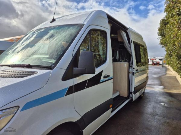 2021 Kea Nomad M700 3 Berth image