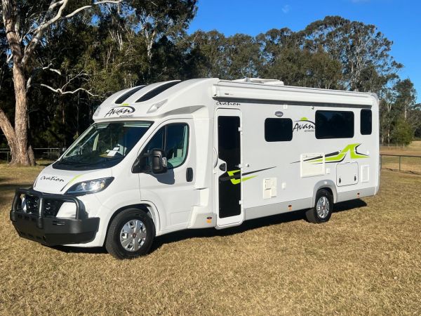 2025 Avan Ovation image