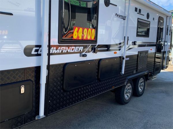 2021 PARAMOUNT Commander 22'8 Caravan image