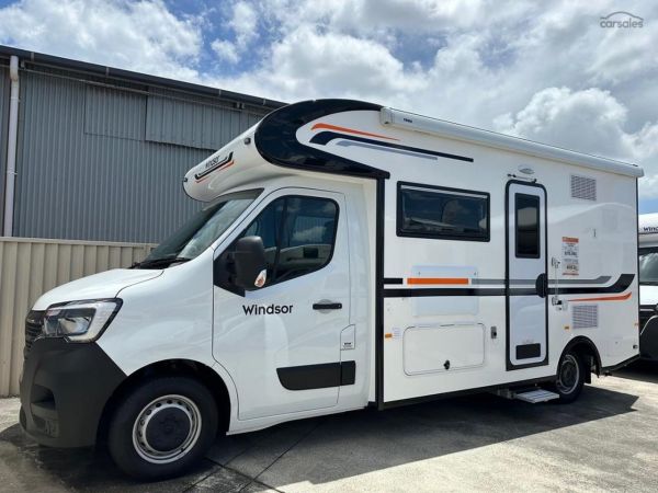 2024 Windsor Daintree Renault 2 Berth image