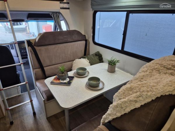 2020 Kea River M721 6 Berth image
