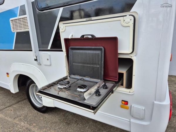 2020 Kea River M721 6 Berth image