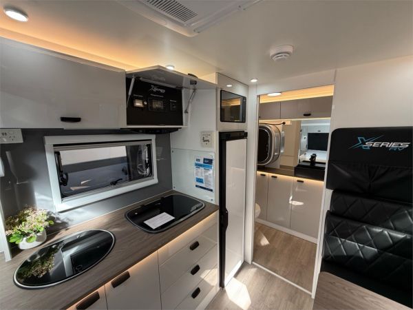 2025 X Series RV 17' Evader Other image