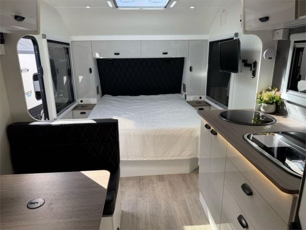 2025 X Series RV 17' Evader Other image