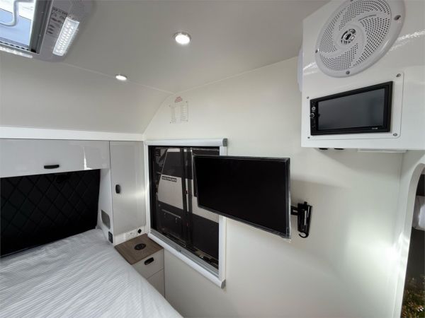 2025 X Series RV 17' Evader Other image