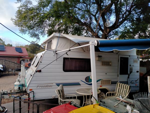 2003 Jayco Feedom Caravan image