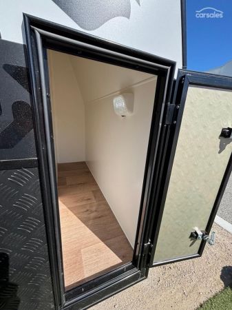 2024 Royal Flair AUSSIEMATE image