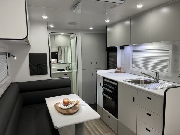2025 Highclere Caravans Dynasty L.E Little Cote Caravan image