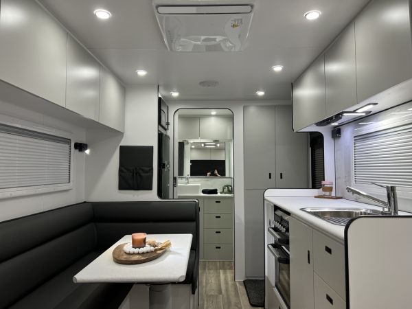 2025 Highclere Caravans Dynasty L.E Little Cote Caravan image