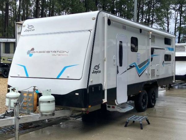 2018 Jayco Basestation Caravan 23.73-6 OB image
