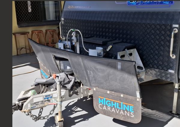 2020 Highline ENFORCER Caravan 17' 6'' Semi-off Road $64,500 image