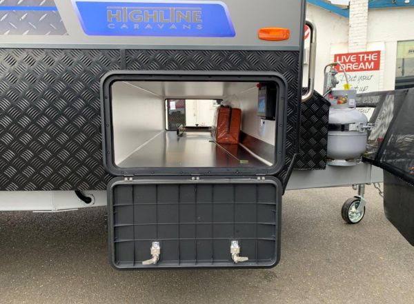 2020 Highline ENFORCER Caravan 17' 6'' Semi-off Road $64,500 image