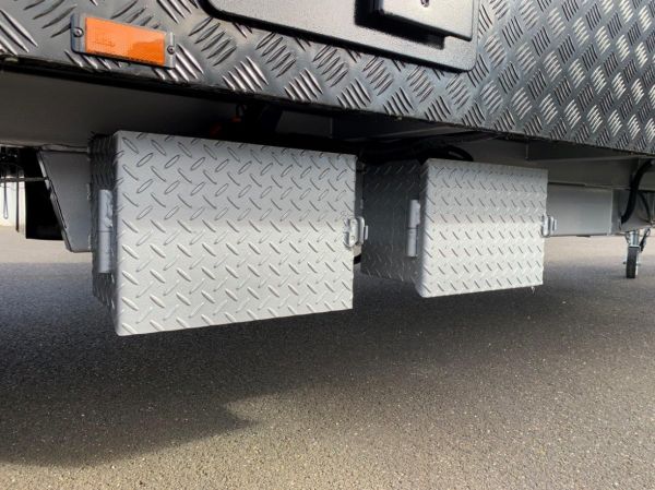 2020 Highline ENFORCER Caravan 17' 6'' Semi-off Road $64,500 image