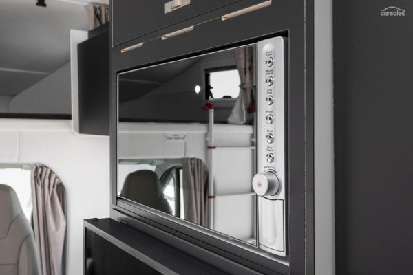 2023 Windsor Simpson image