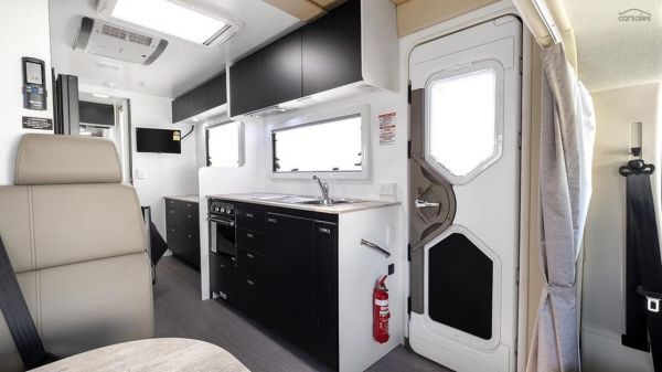 2023 Windsor Simpson image