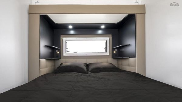 2023 Windsor Simpson image