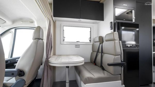 2023 Windsor Simpson image