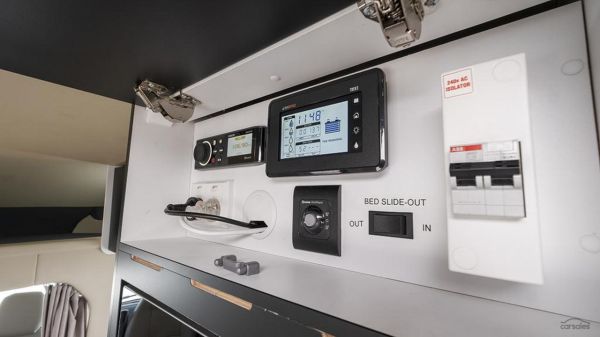 2023 Windsor Simpson image