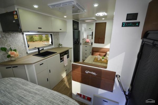 2025 Design RV Stryker 161-X image