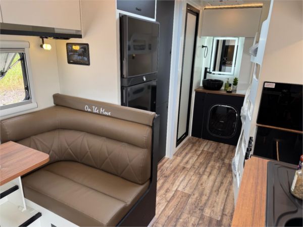 2025 On The Move Caravans Adventure 5.7F Black Edition Other image