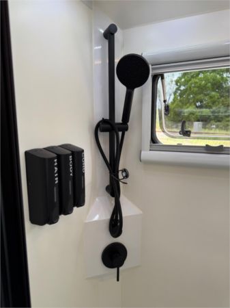 2025 On The Move Caravans Adventure 5.7F Black Edition Other image