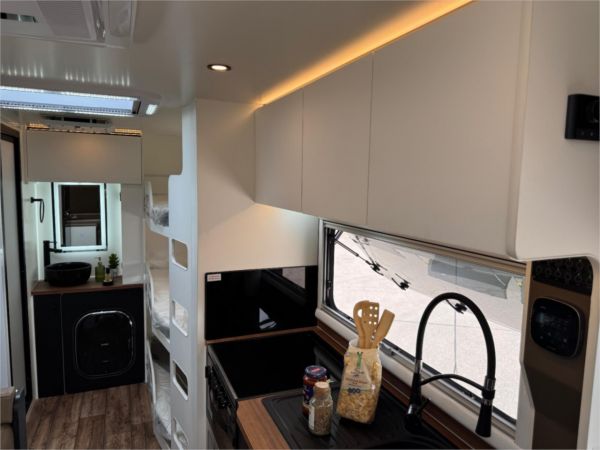 2025 On The Move Caravans Adventure 5.7F Black Edition Other image