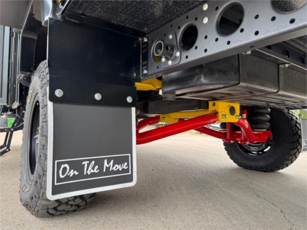 2025 On The Move Caravans Adventure 5.7F Black Edition Other image