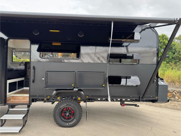 2025 On The Move Caravans Adventure 5.7F Black Edition Other image