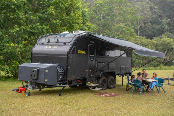 2025 On The Move Caravans Grenade 6.9F Black Edition Other image