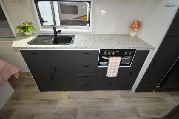 2025 Design RV Crx V5-2 image