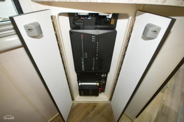 2025 Design RV Crx V5-2 image