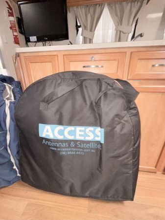 2012 Newlands Onyx Caravan image