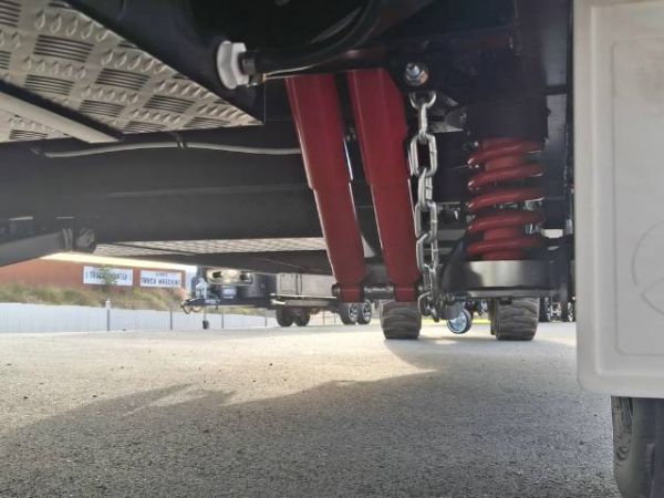 2025 Newgen Caravans Ngc 19 Off Road Caravan OFF ROAD image