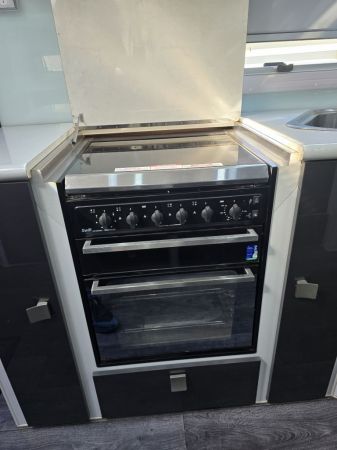 2016 Traveller Prodigy 23' Club Lounge Off Road Caravan image