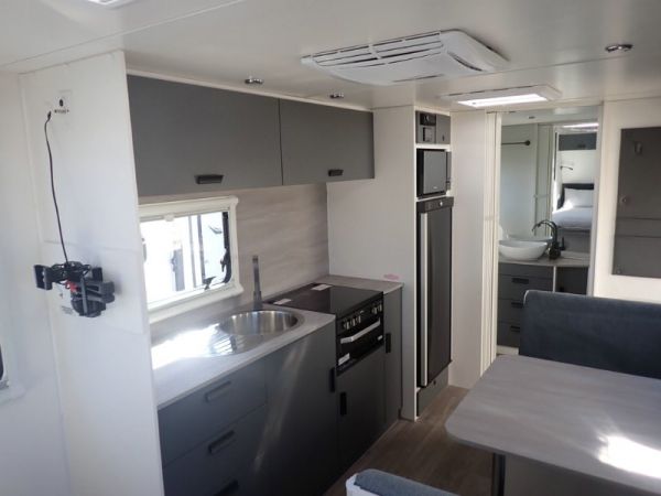 2025 Jayco Starcraft Caravan 19.61-2.BP.SC-MY25 image