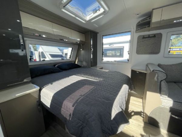 2025 Avan Aspire Caravan 572 image