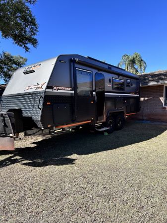 2025 LEADER 2160_C_K1E5xB_T Off Road Caravan image