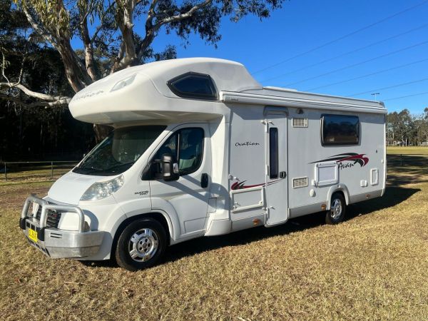 2013 Avan Ovation image