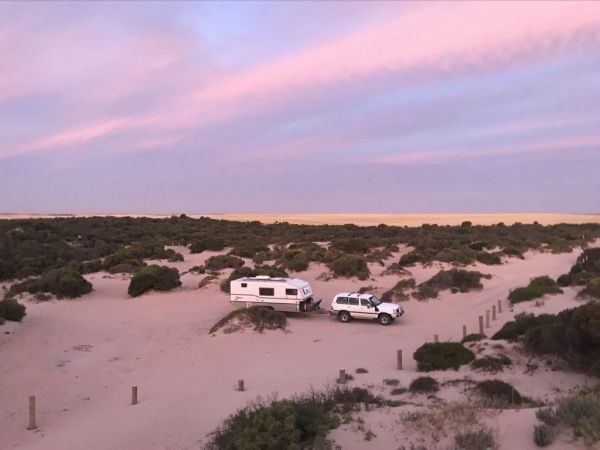 2003 Bushtracker STANDARD LAYOUT Off Road Caravan image