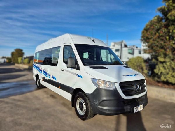 2021 Kea Nomad M700 3 Berth image