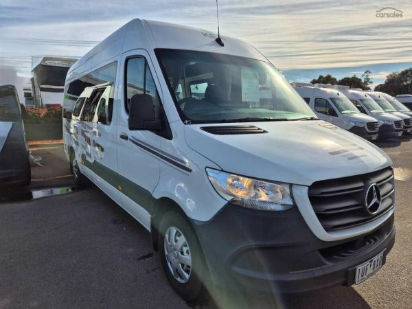 2021 Kea Nomad M700 3 Berth image