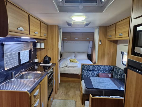 2013 Coromal ELEMENT Caravan image