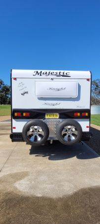 2012 Majestic Knight Caravan image